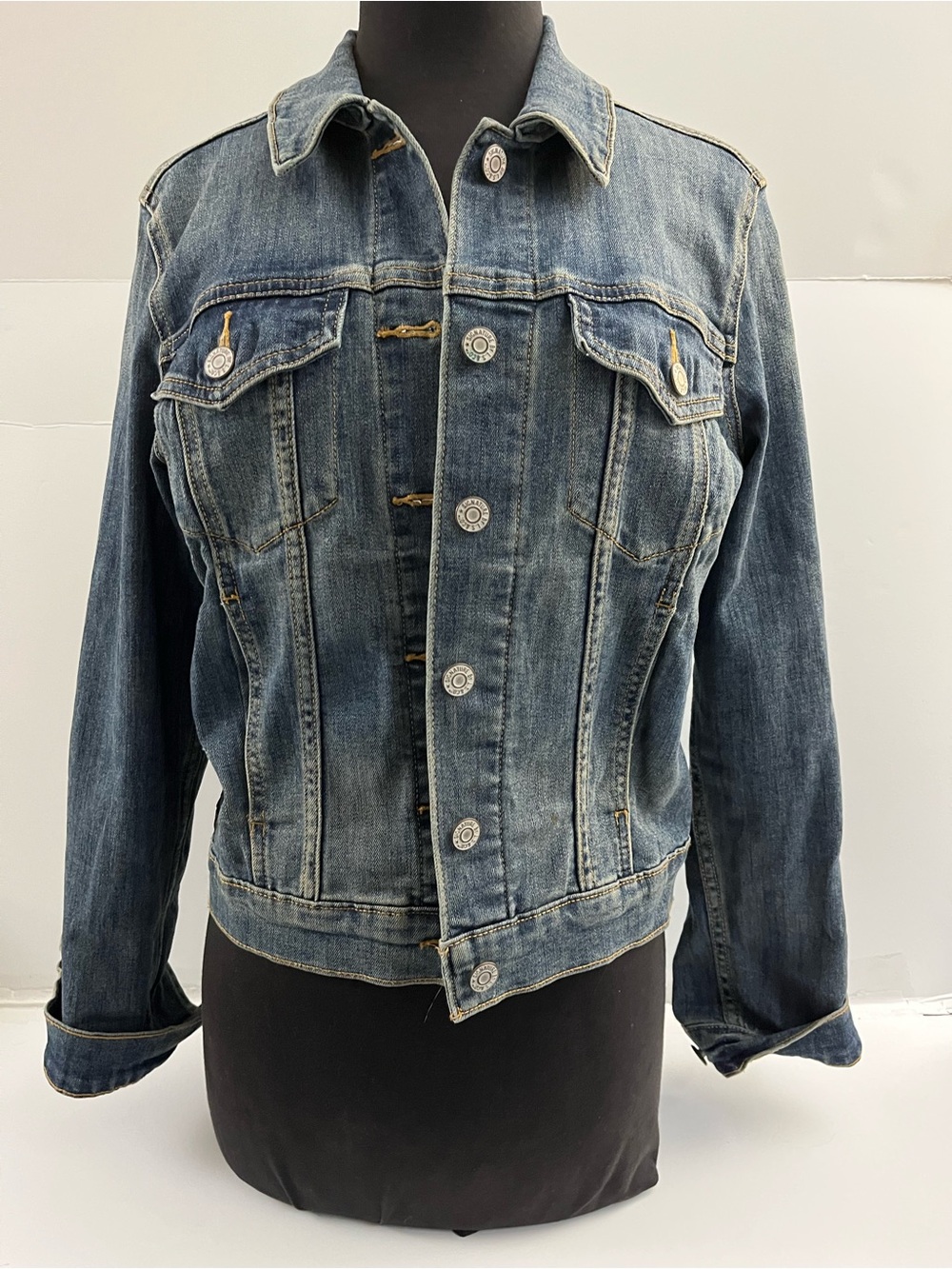 Levi's Denim Jacket in Light Blue with Contrast Stitching